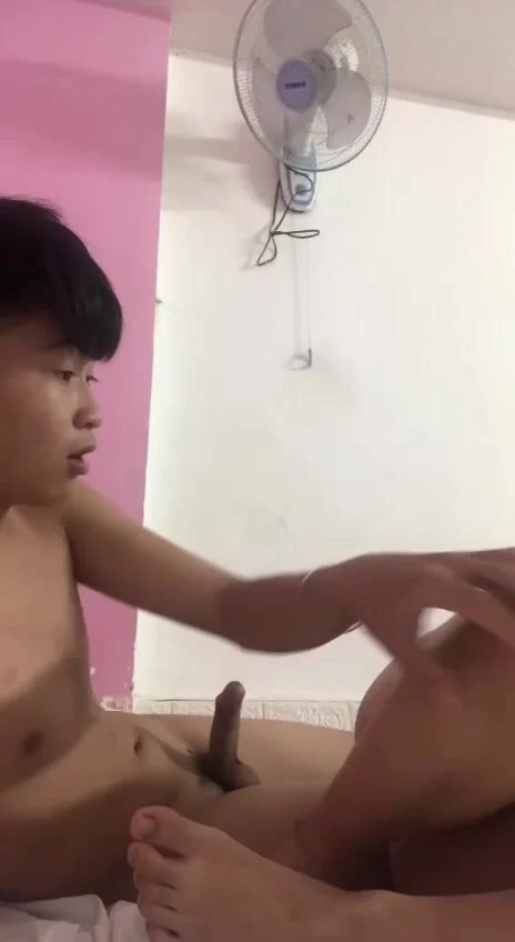ban-than-hoc-chung-may-so-lon-cho-tao-roi-tao-bu-cac-cho-may-tuyet-doi-ko-duoc-du
