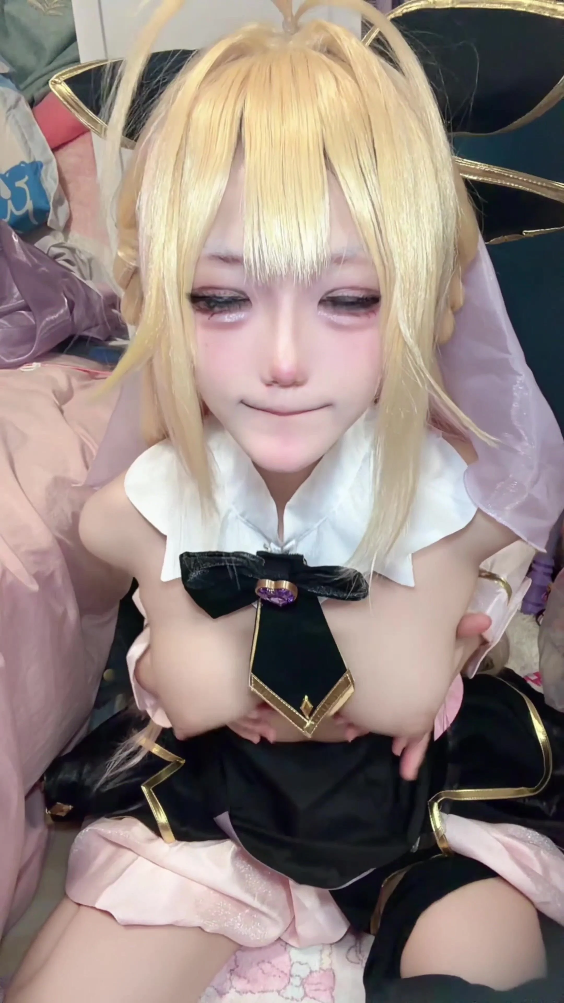 e-coser-minh-day-de-thuong-vu-non-bim-k-long-cuc-mup-ngoi-khoa-than-nhun-cac-gia